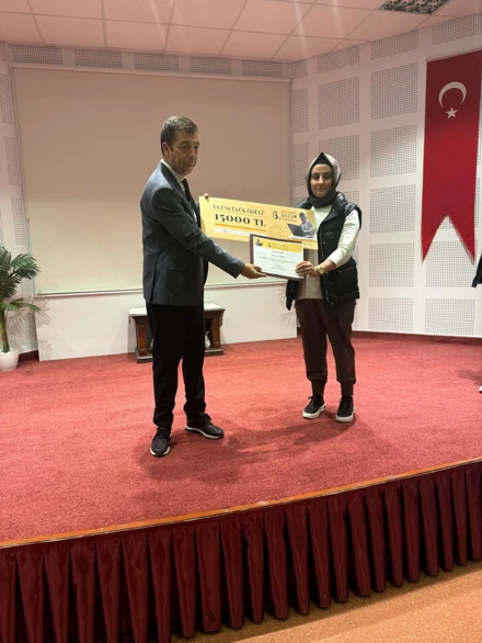 6. Ahmet Yakupoğlu Resim Yarışması’ndan Bölümümüze Ödül